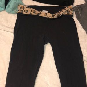 vs pink cropped yoga leggings